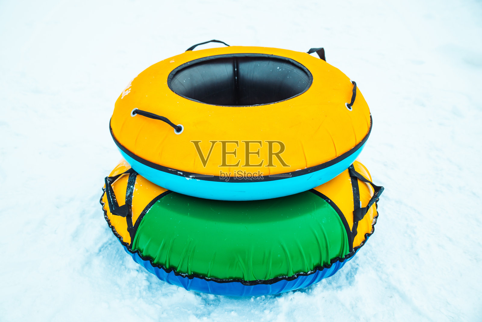 雪管环近。希尔在背景照片摄影图片