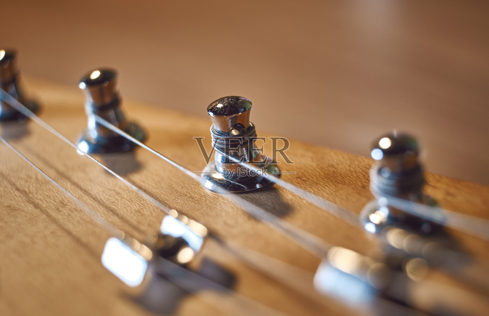 电吉他琴头特写：弦乐器照片摄影图片