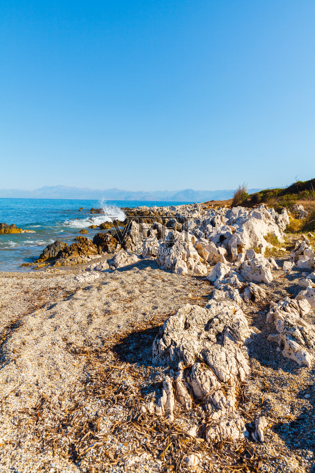 科孚岛的岩石海滩照片摄影图片