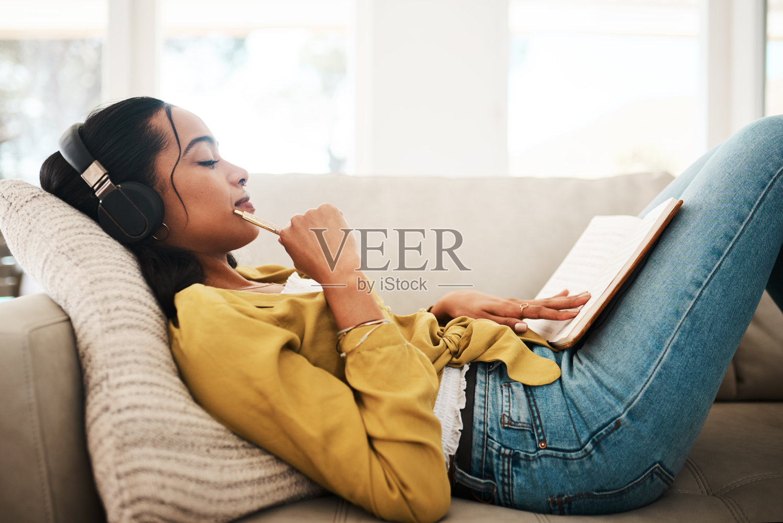 音乐助我专注照片摄影图片