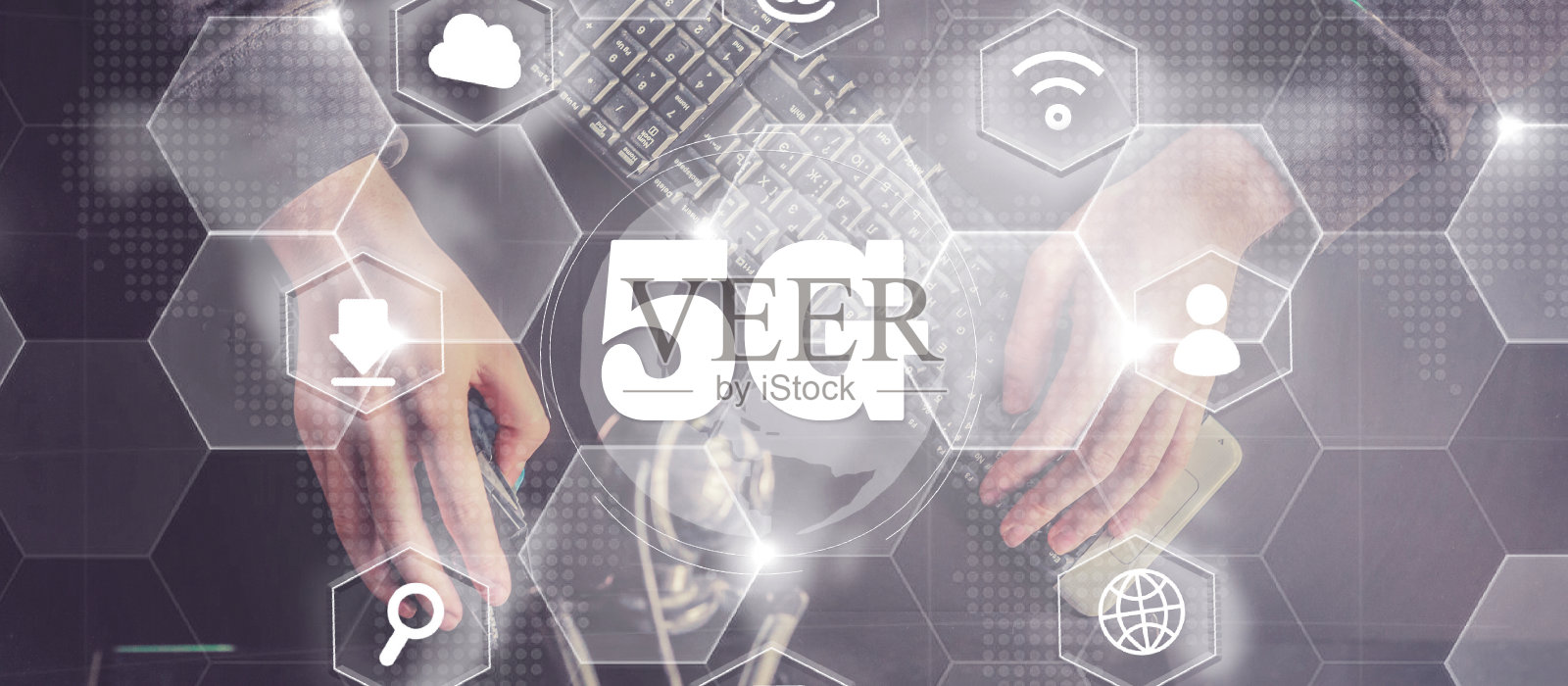 电竞：职业玩家在电脑上玩策略视频游戏。网络游戏锦标赛，在家或网吧玩游戏。照片摄影图片