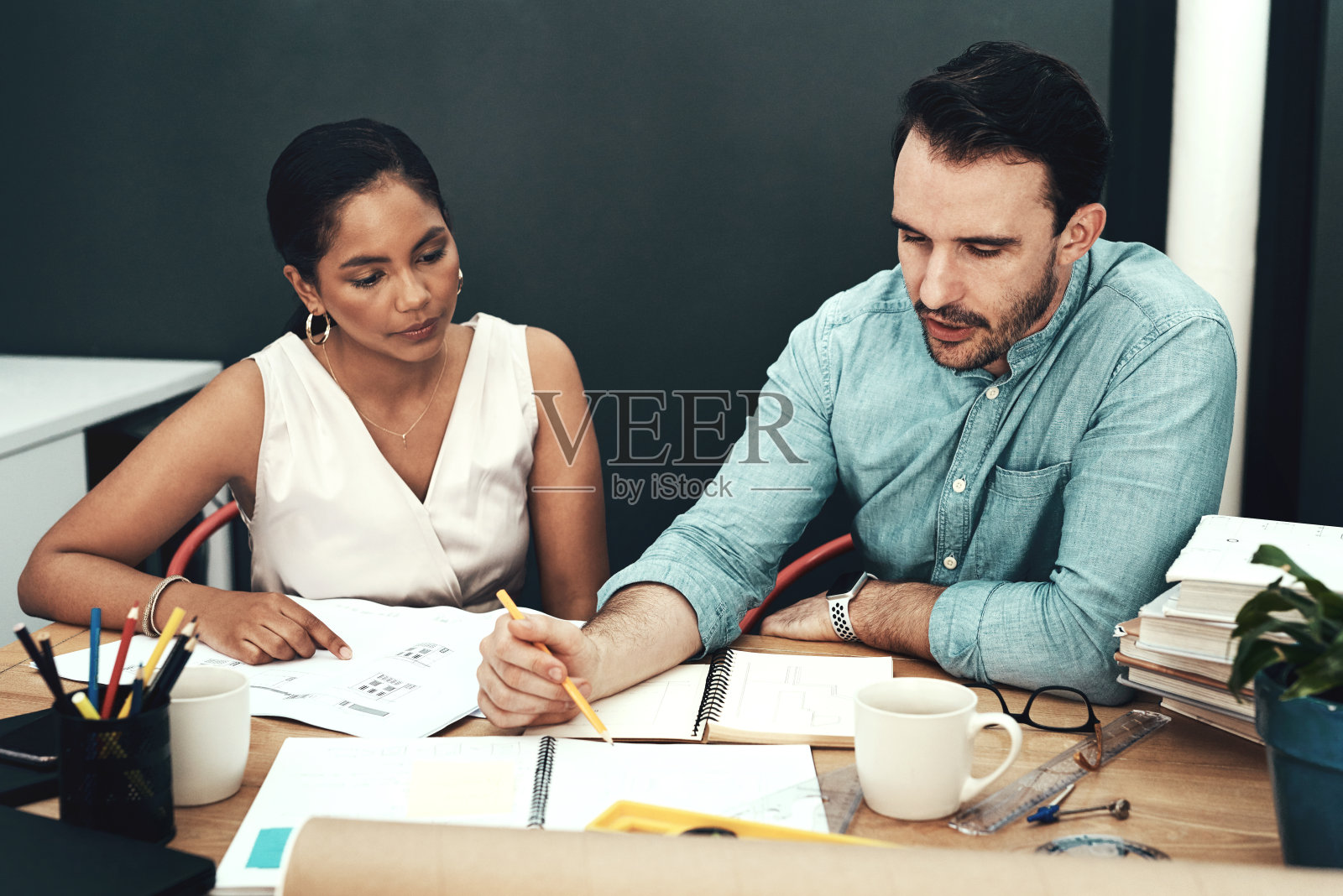 他们是优秀的团队照片摄影图片