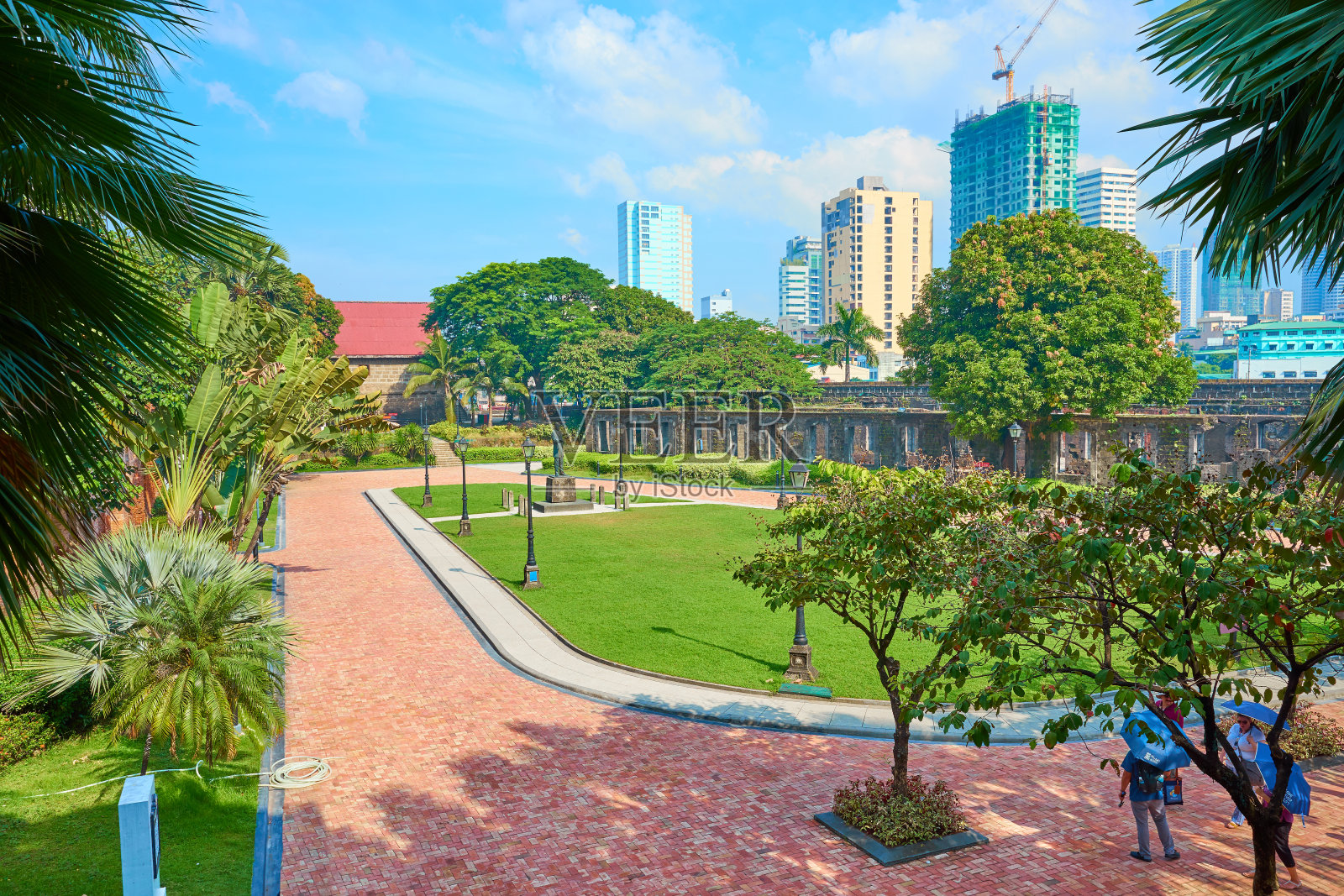 圣地亚哥堡和莫里奥内斯广场在马尼拉-菲律宾。照片摄影图片