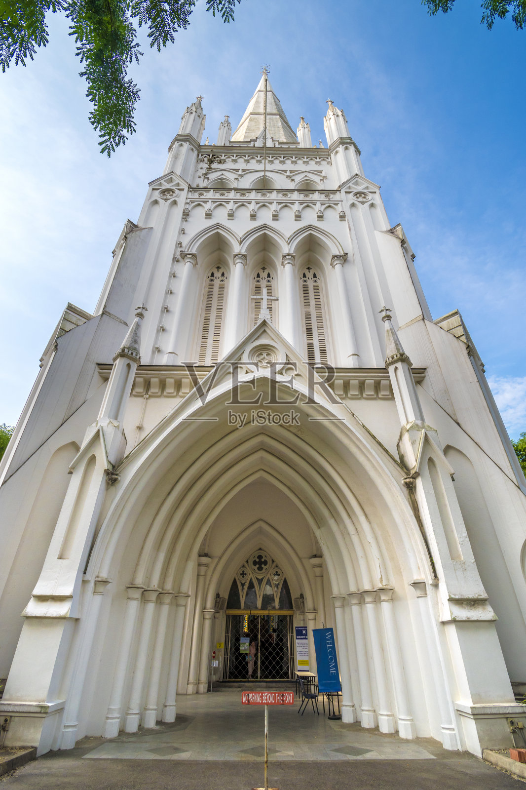 圣安德鲁大教堂是新加坡的圣公会大教堂，是新加坡最大的大教堂。照片摄影图片