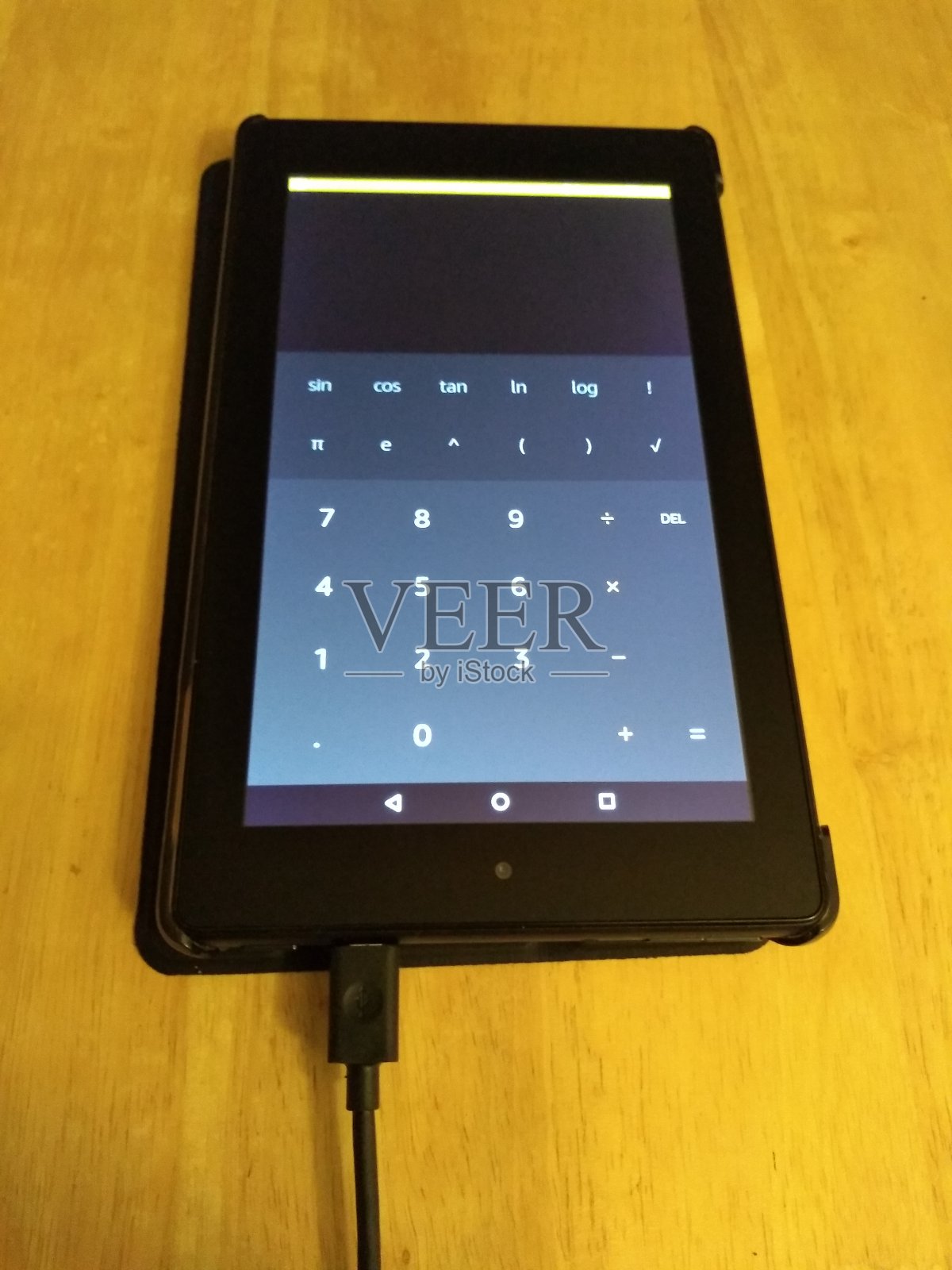 分享手机充电器照片摄影图片