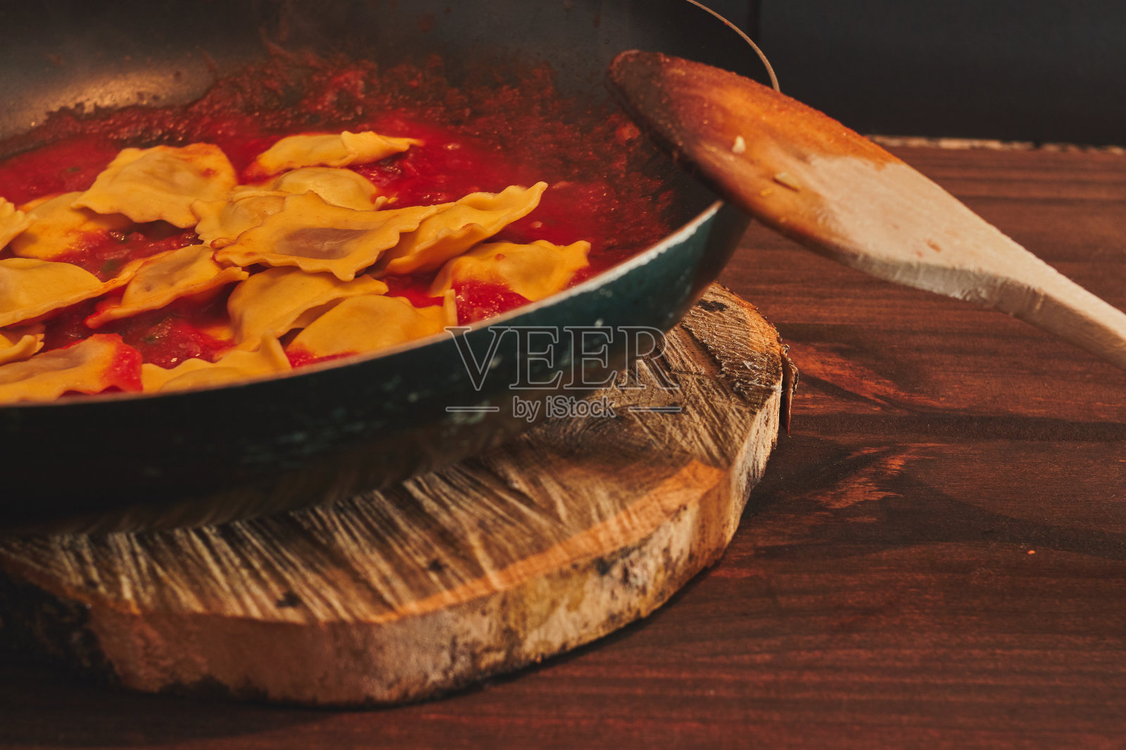 一个美味的意大利面的特写照片摄影图片