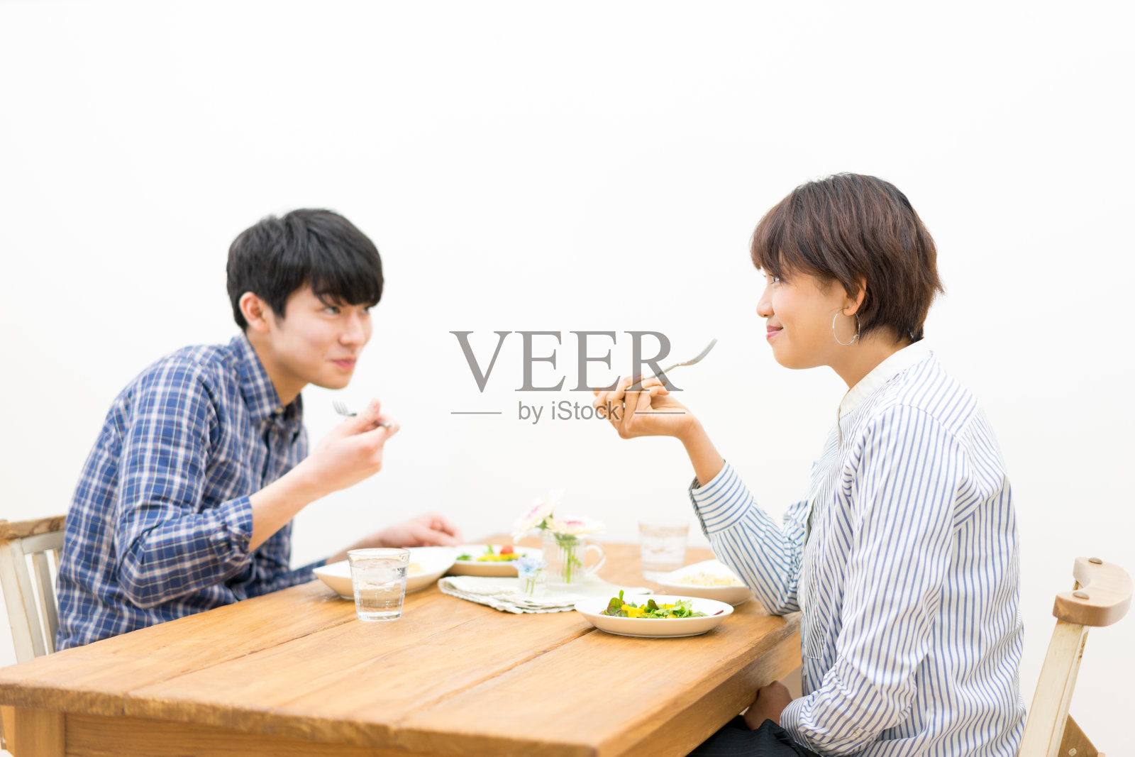 幸福夫妻吃风景照片摄影图片