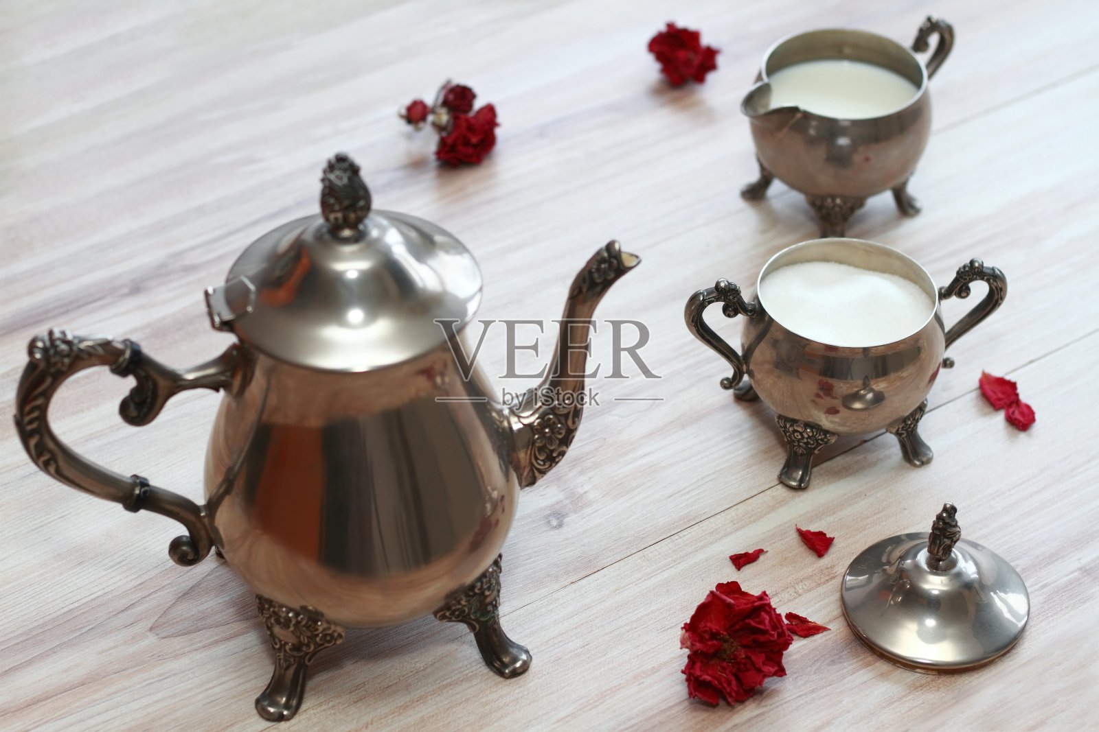 古董银茶壶套照片摄影图片