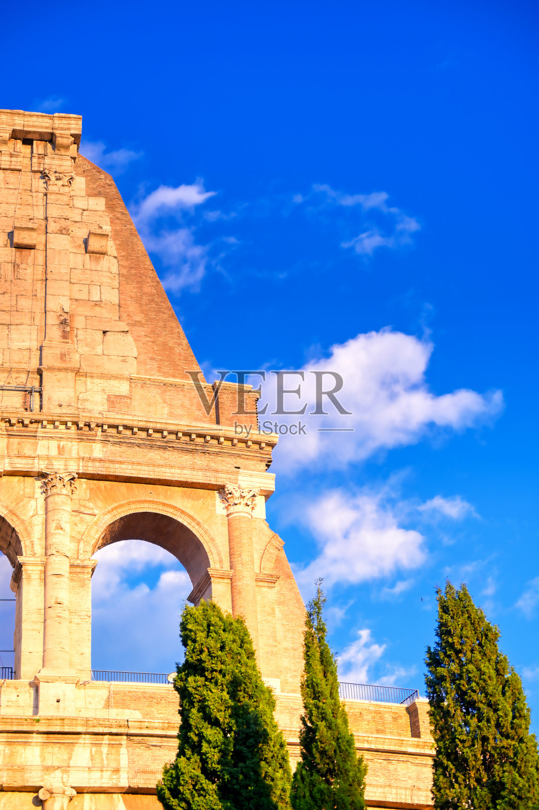 位于意大利罗马的圆形大剧场照片摄影图片