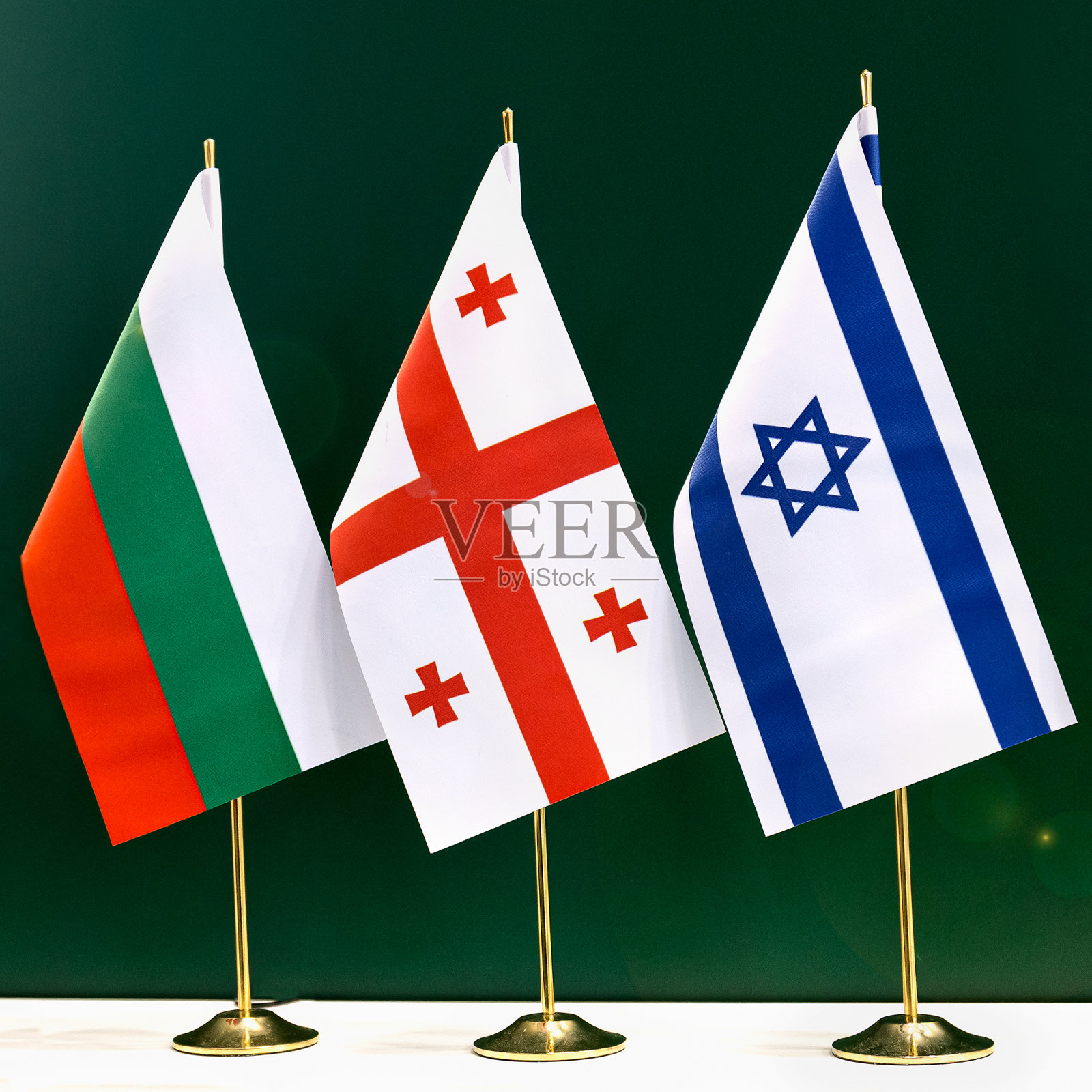 以色列、格鲁吉亚和保加利亚国旗。照片摄影图片