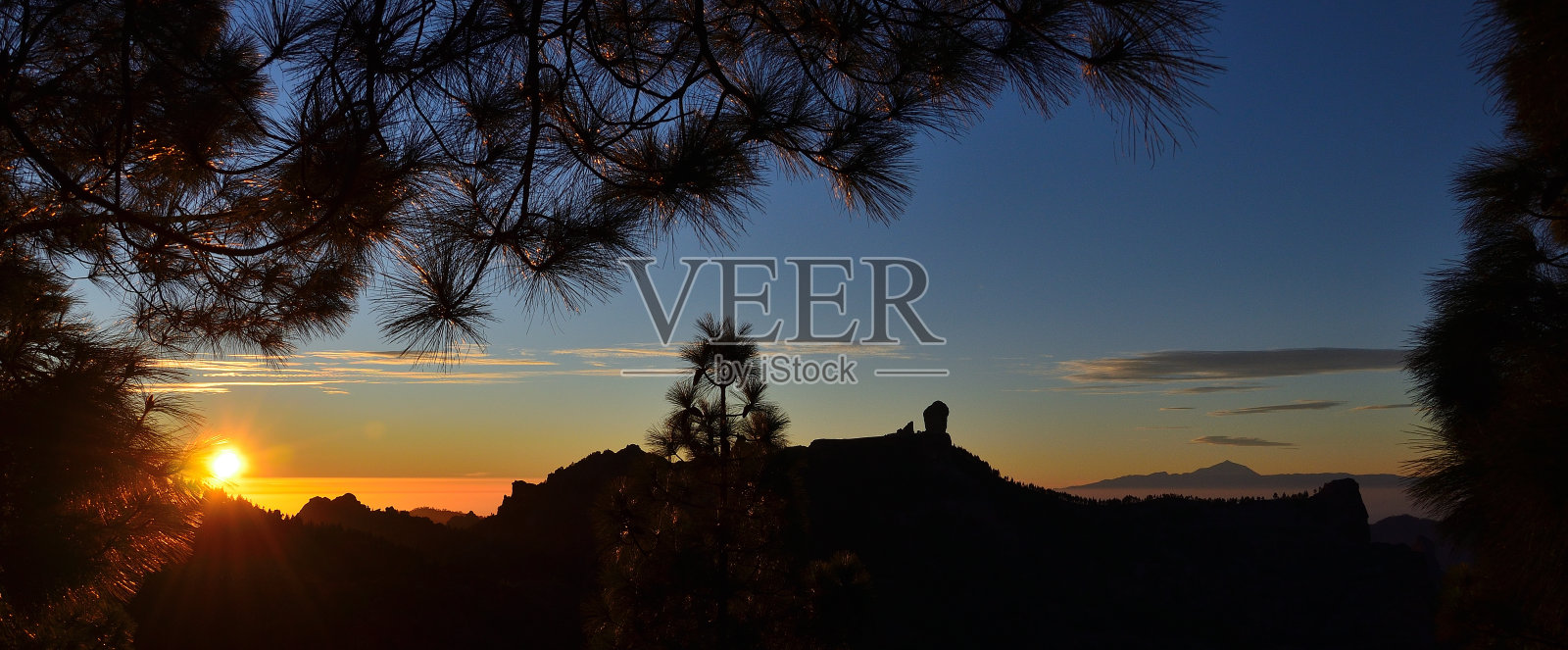 日落，大加那利岛的顶峰照片摄影图片