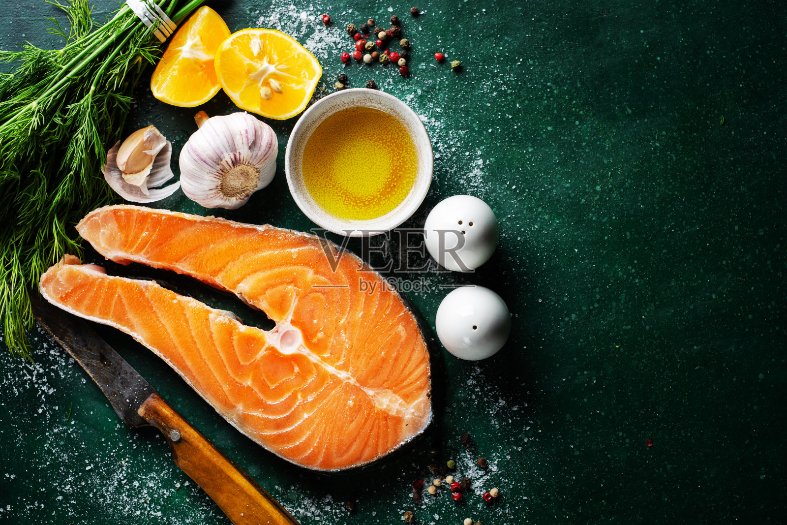 生鱼片配食材照片摄影图片