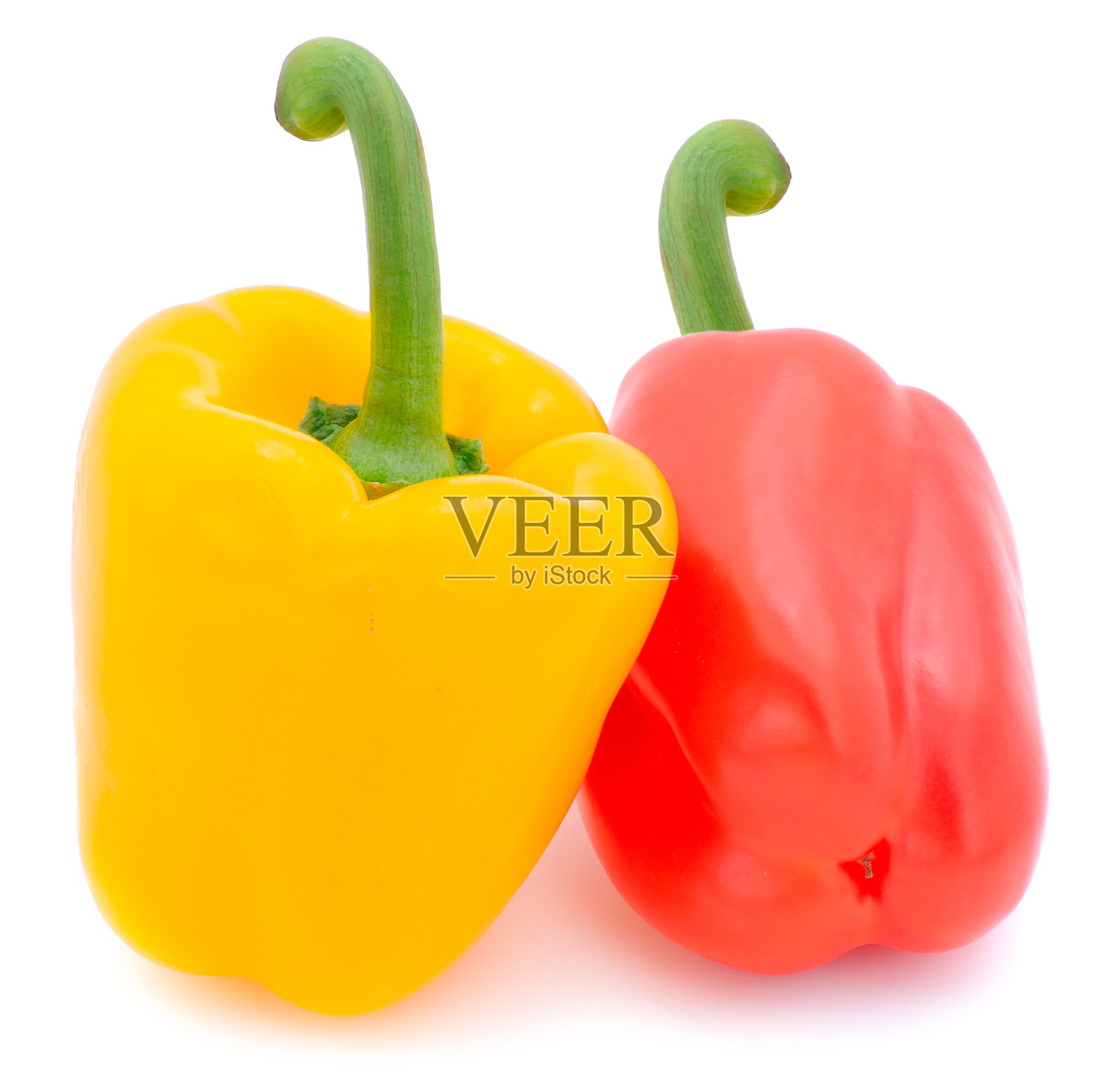 辣椒分别为红色和黄色。照片摄影图片