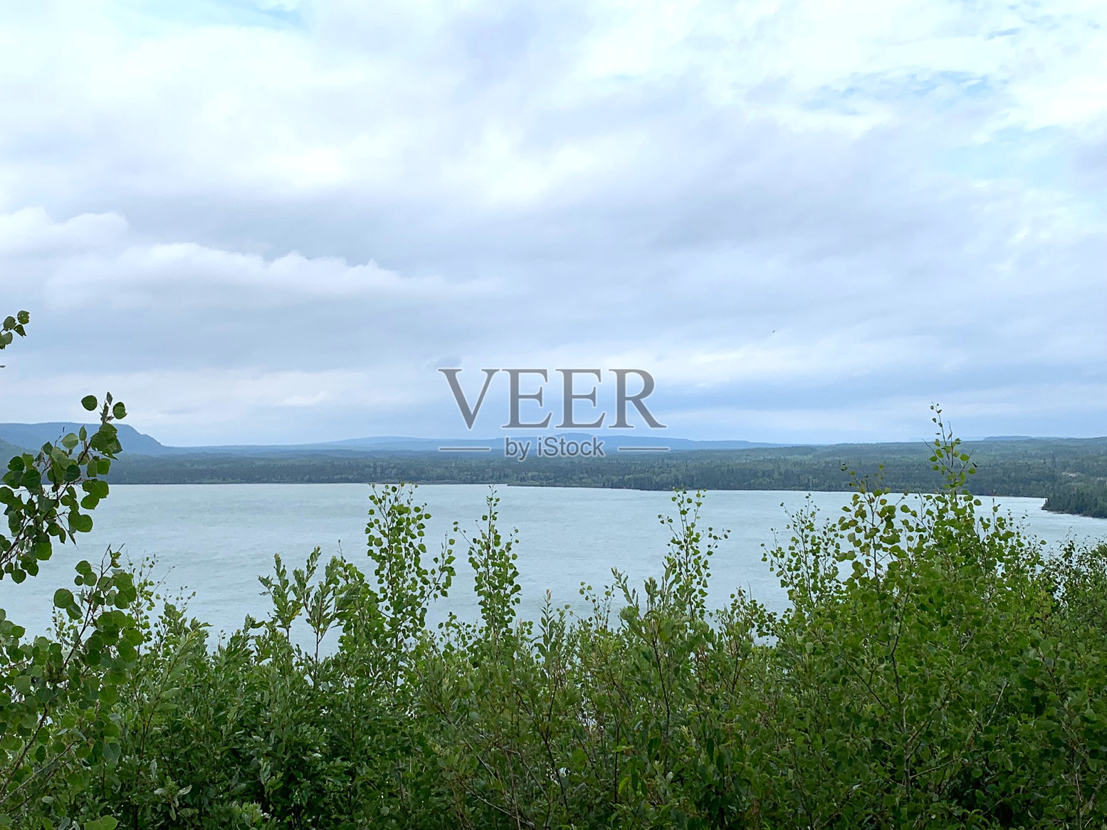 苏必利尔湖海岸线的风景照片摄影图片