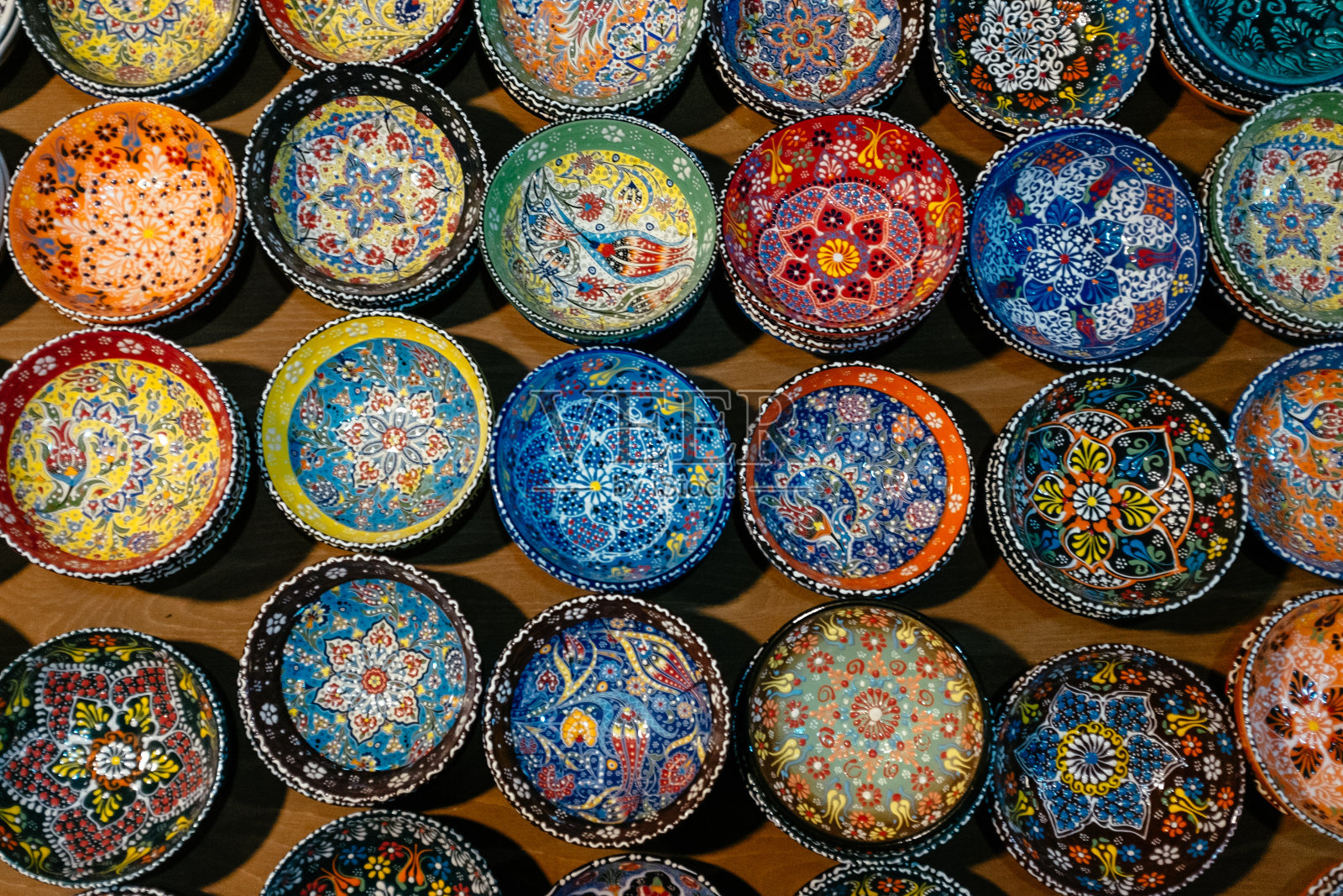 带着东西的彩色图像照片摄影图片