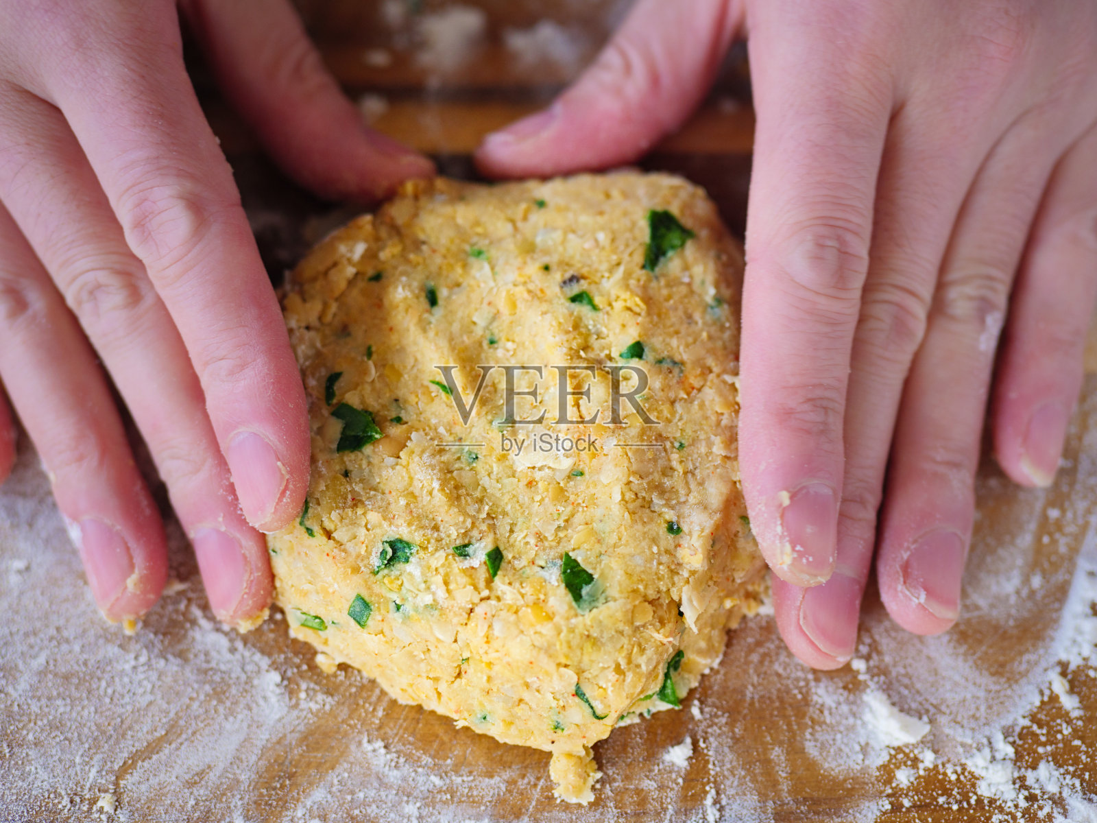 做素食汉堡照片摄影图片