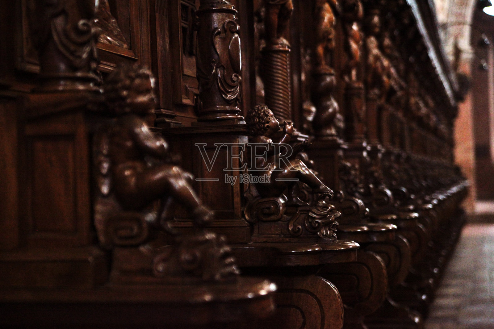 木雕唱诗班- Chiaravalle修道院，米兰照片摄影图片