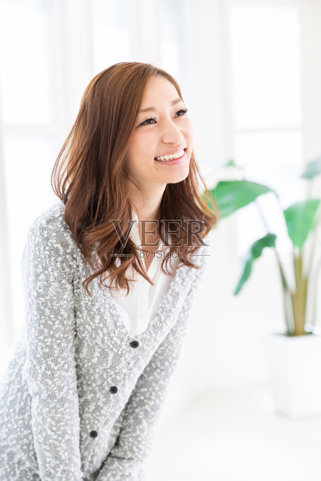 亚洲女人放松照片摄影图片