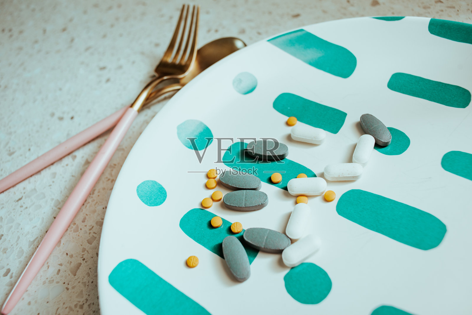 饮食补品和药片照片摄影图片