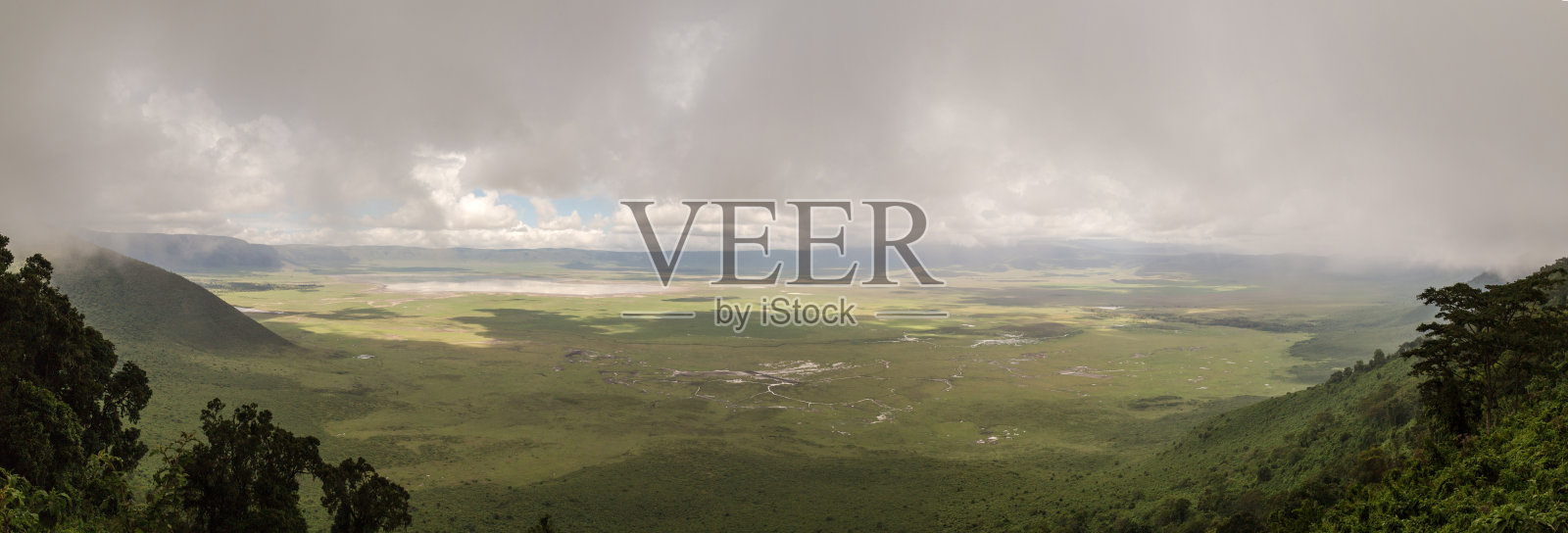 恩戈罗戈罗火山口全景图照片摄影图片