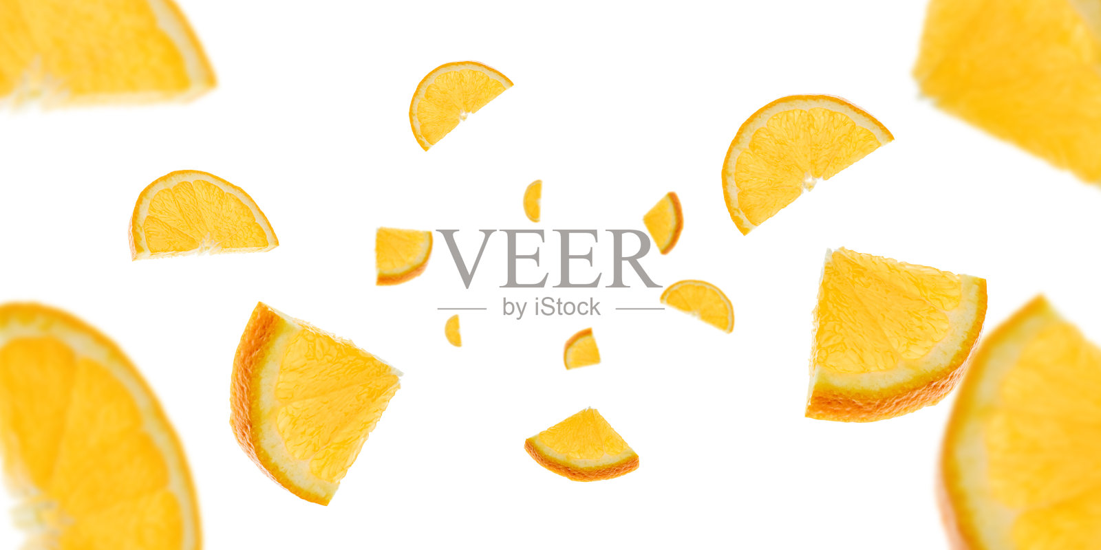 橙片孤立。柑橘，水果，橘子，在空中坠落。有选择性的重点。照片摄影图片