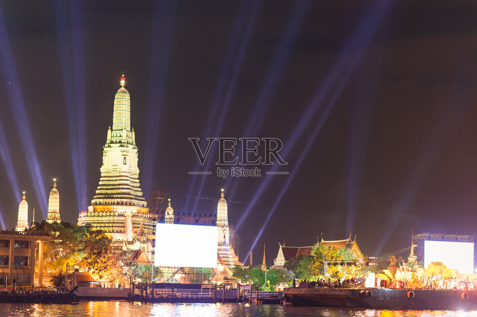 全景最著名的曼谷地标寺庙Wat Arun在曼谷和泰国chaopraya照片摄影图片