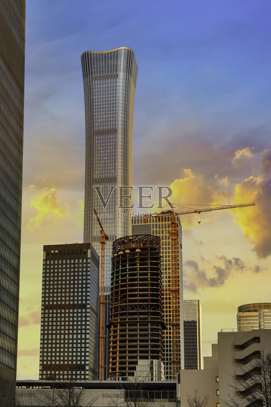 城市现代建筑照片摄影图片