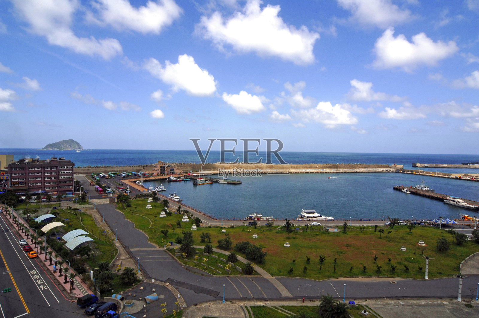 基隆碧沙渔港高角度拍摄照片摄影图片