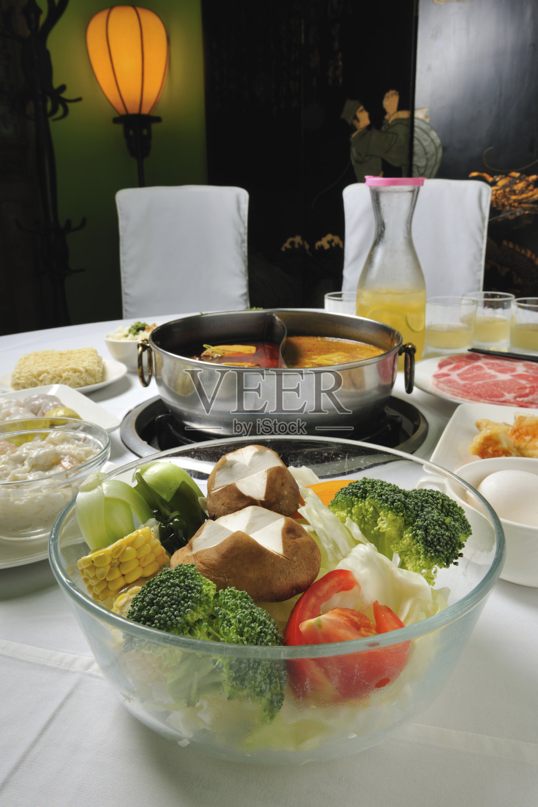 肖像的食物双侧火锅照片摄影图片