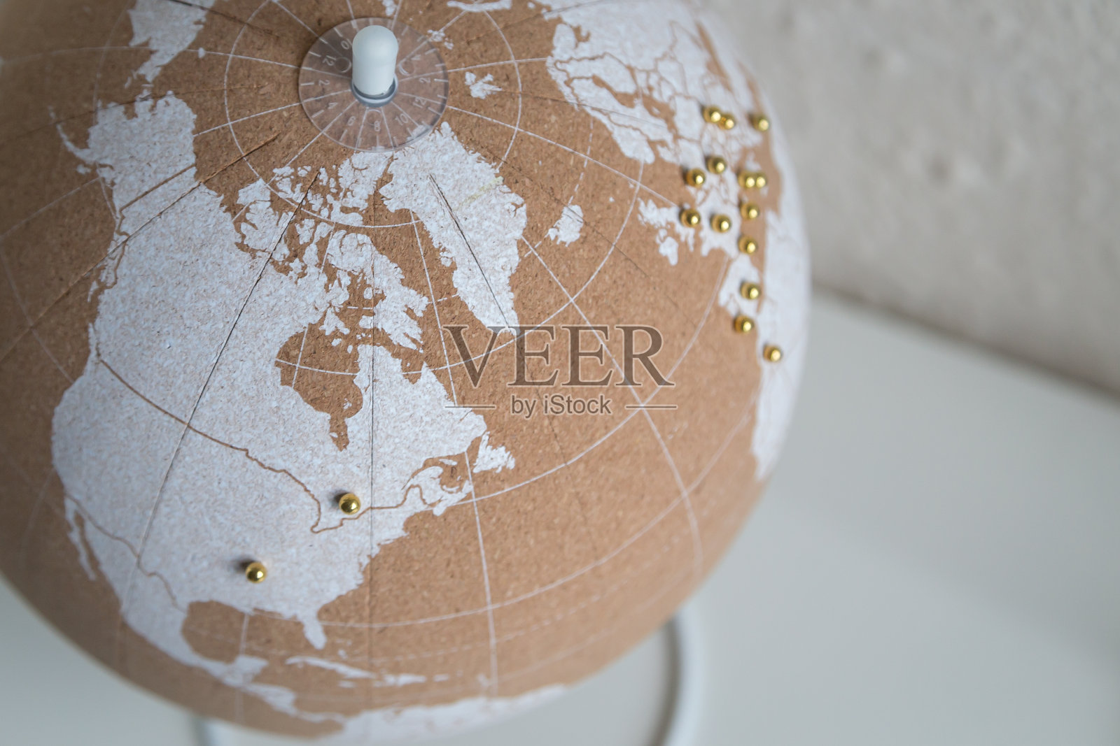 软木球与图钉在美国和欧洲照片摄影图片