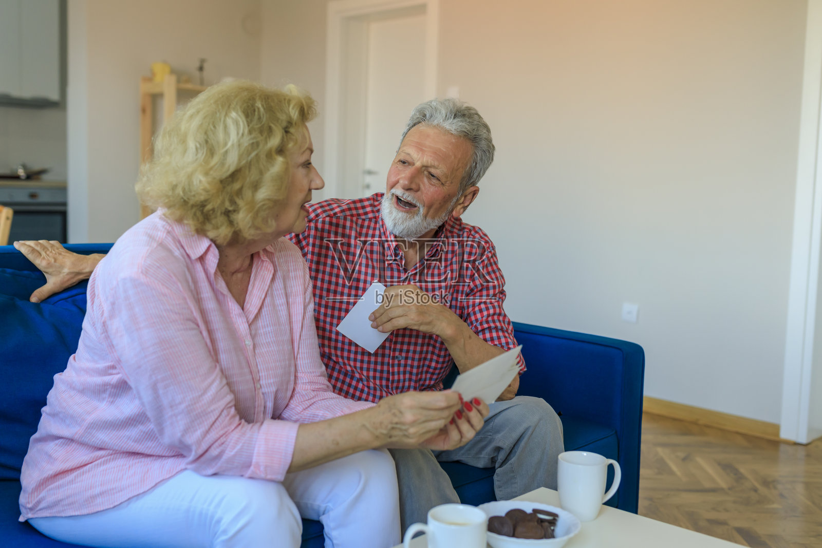 我记得很清楚，就像昨天一样照片摄影图片