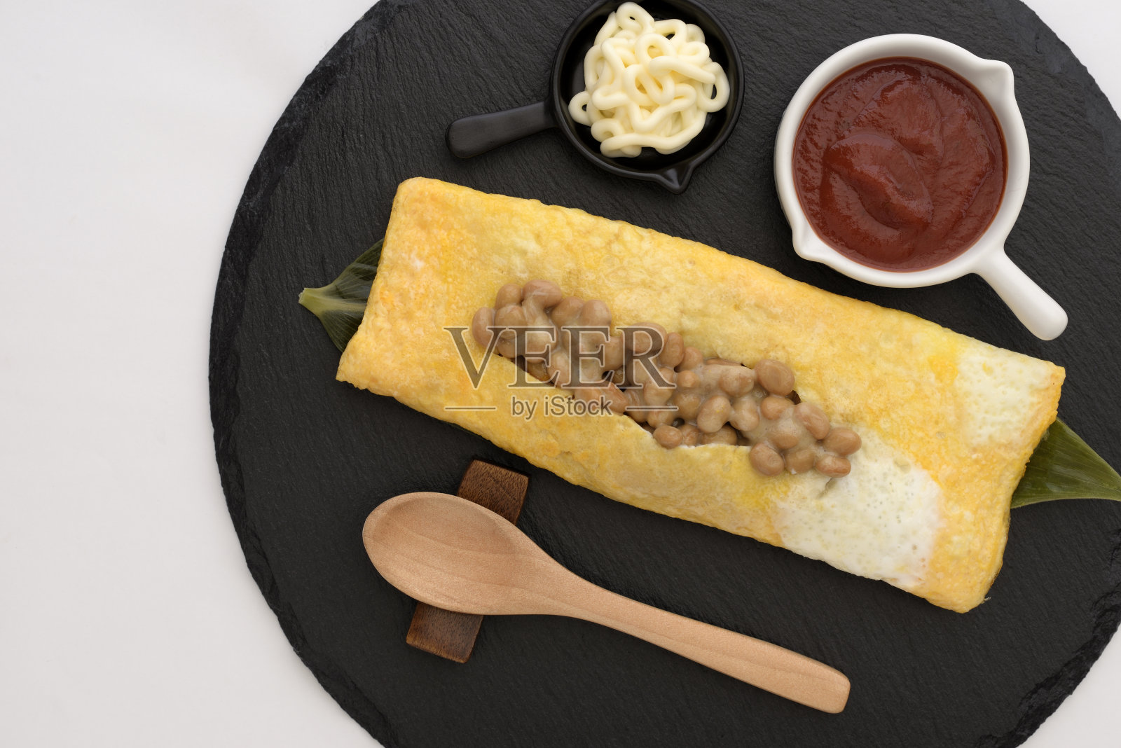 日本料理的纳豆煎蛋卷照片摄影图片