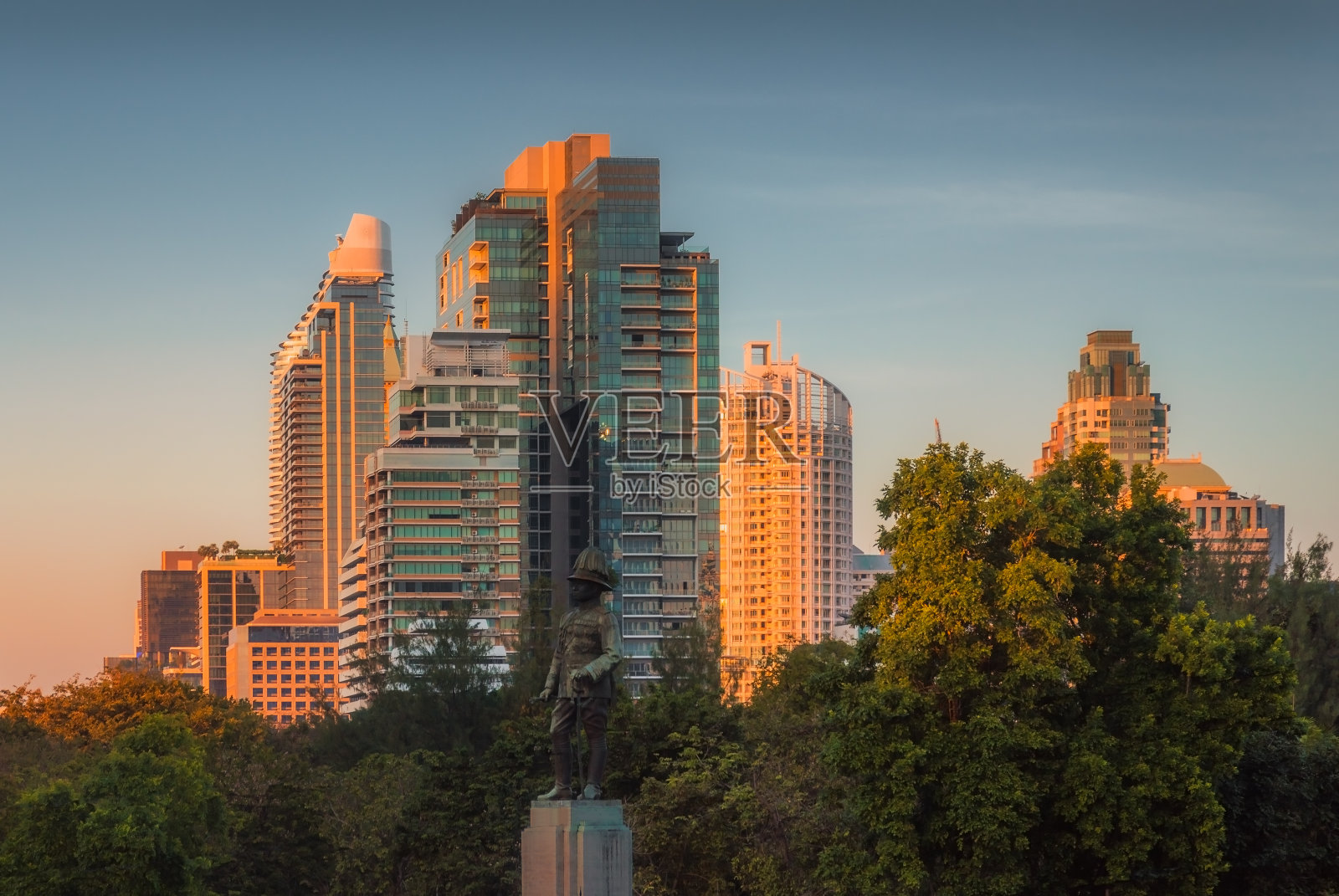 曼谷建筑群照片摄影图片