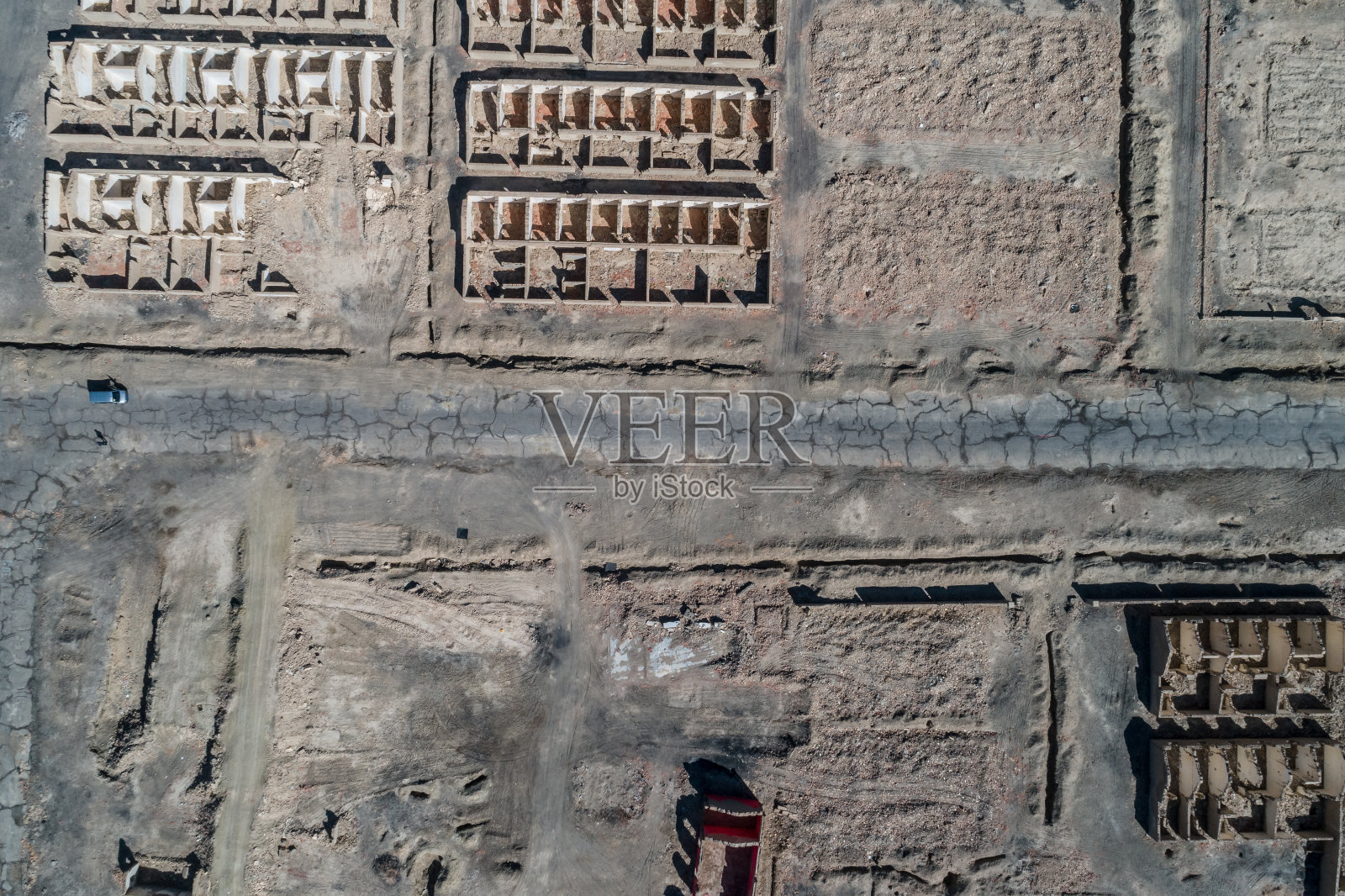 中国冷湖废弃油城废墟的鸟瞰图照片摄影图片