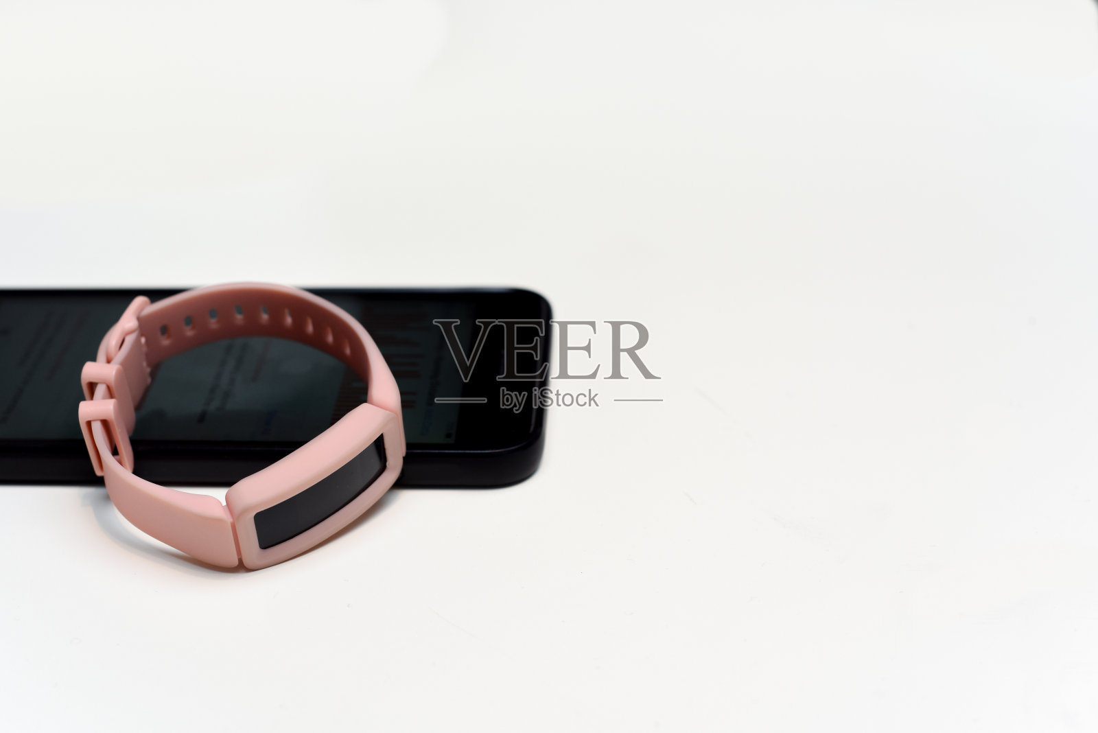 可穿戴技术运动跟踪记录数据，提高训练和锻炼时的健康和健身结果照片摄影图片