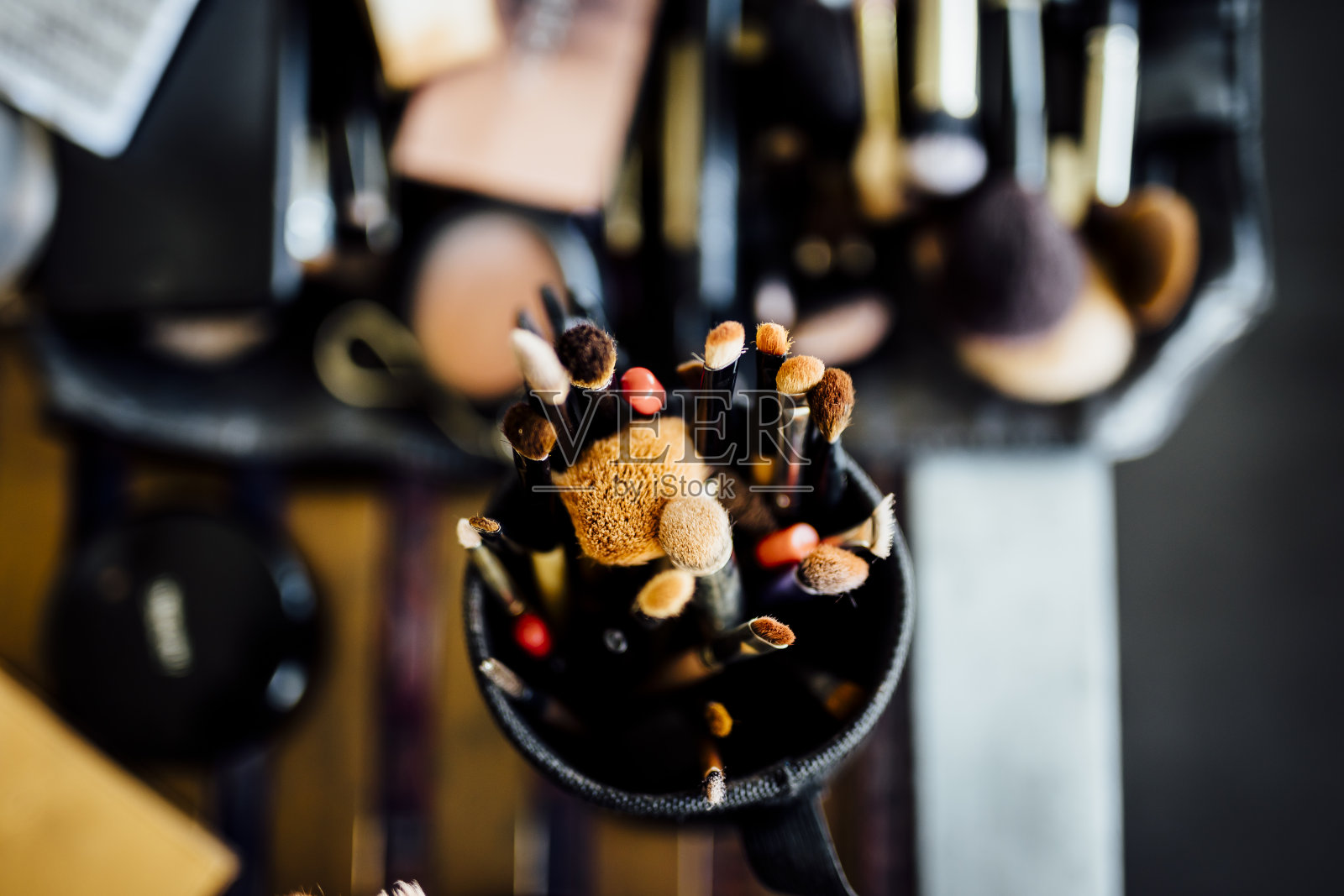 化妆工具和刷子照片摄影图片