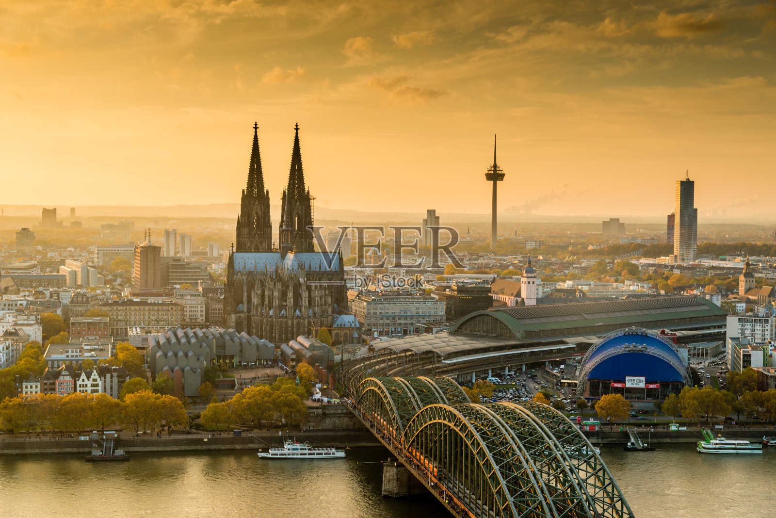 科隆的天际线照片摄影图片