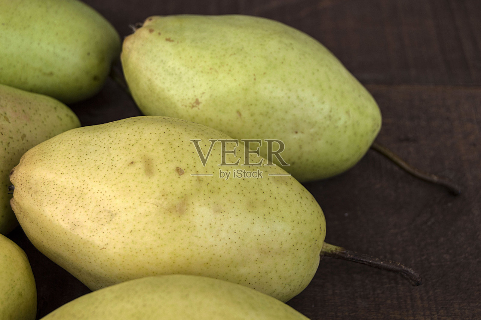 美妙的梨图片在水果篮照片摄影图片