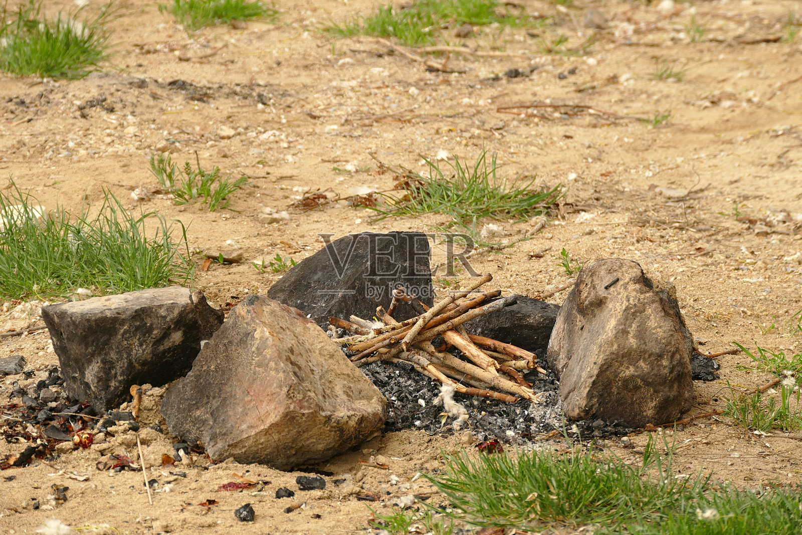 野外烧烤炉照片摄影图片