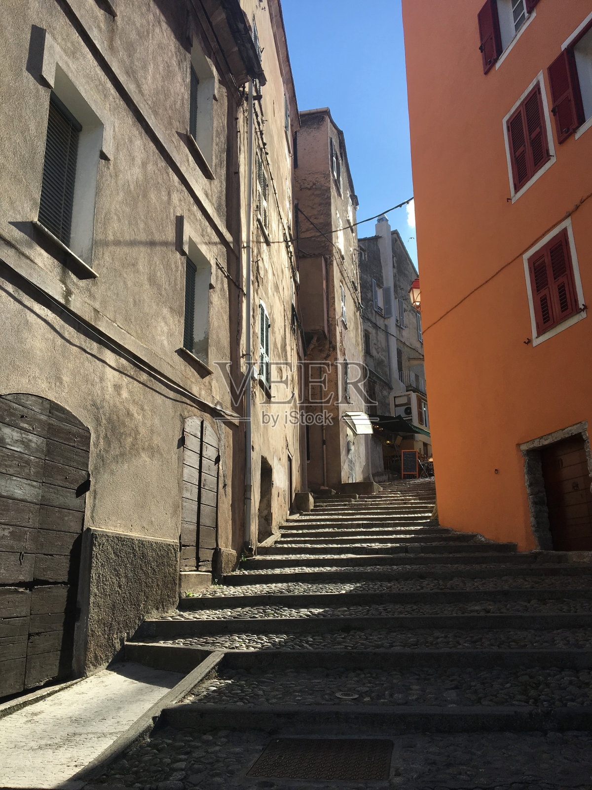 科西嘉岛的一个小镇照片摄影图片