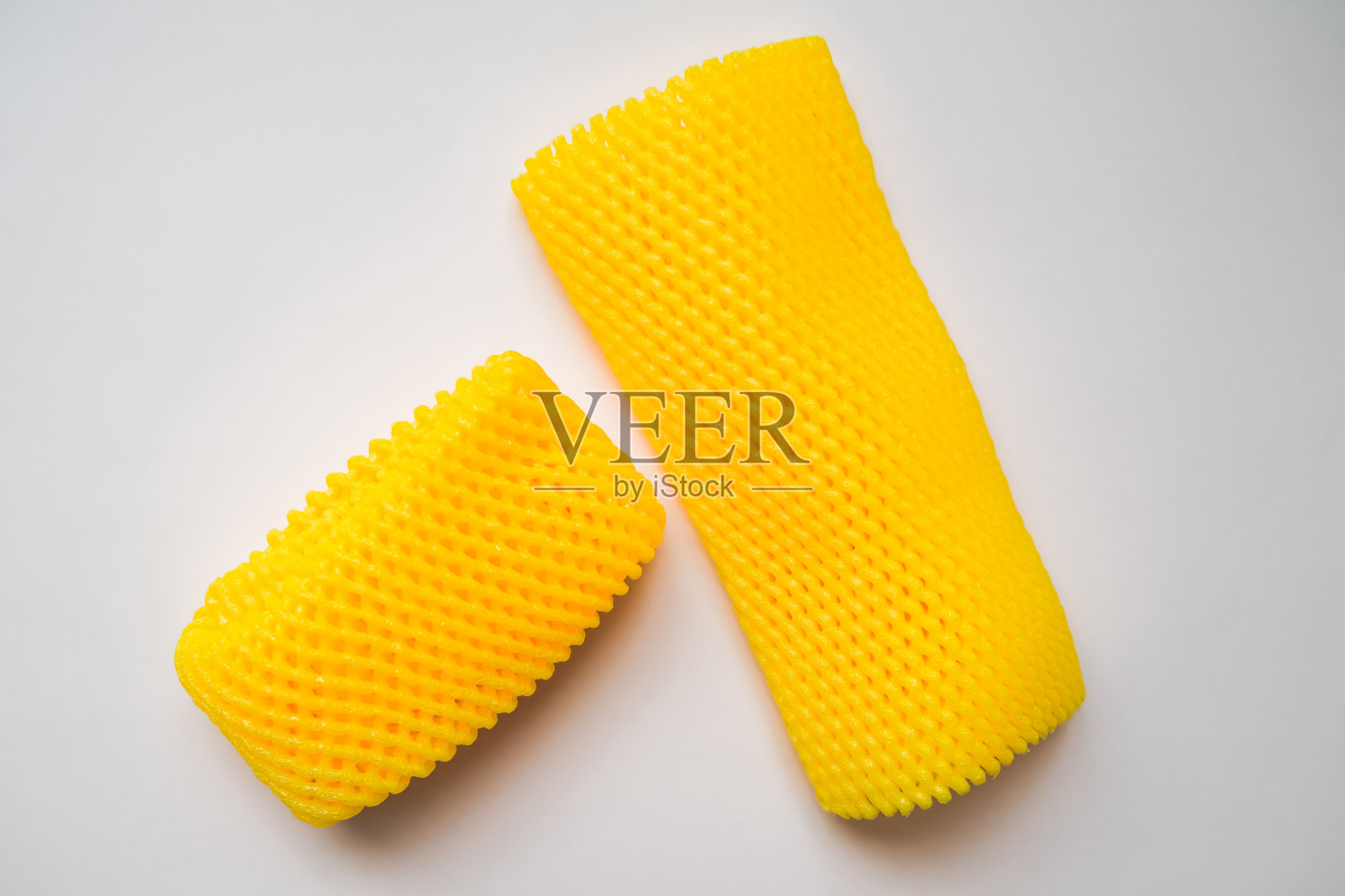 水果的保护性包装。包装材料。与复制空间。照片摄影图片