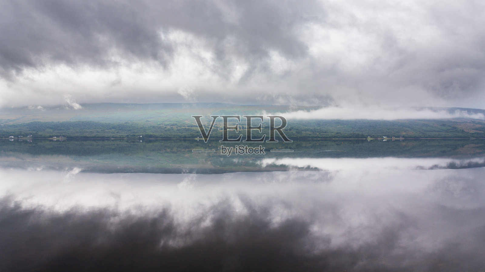 费恩湖反射照片摄影图片