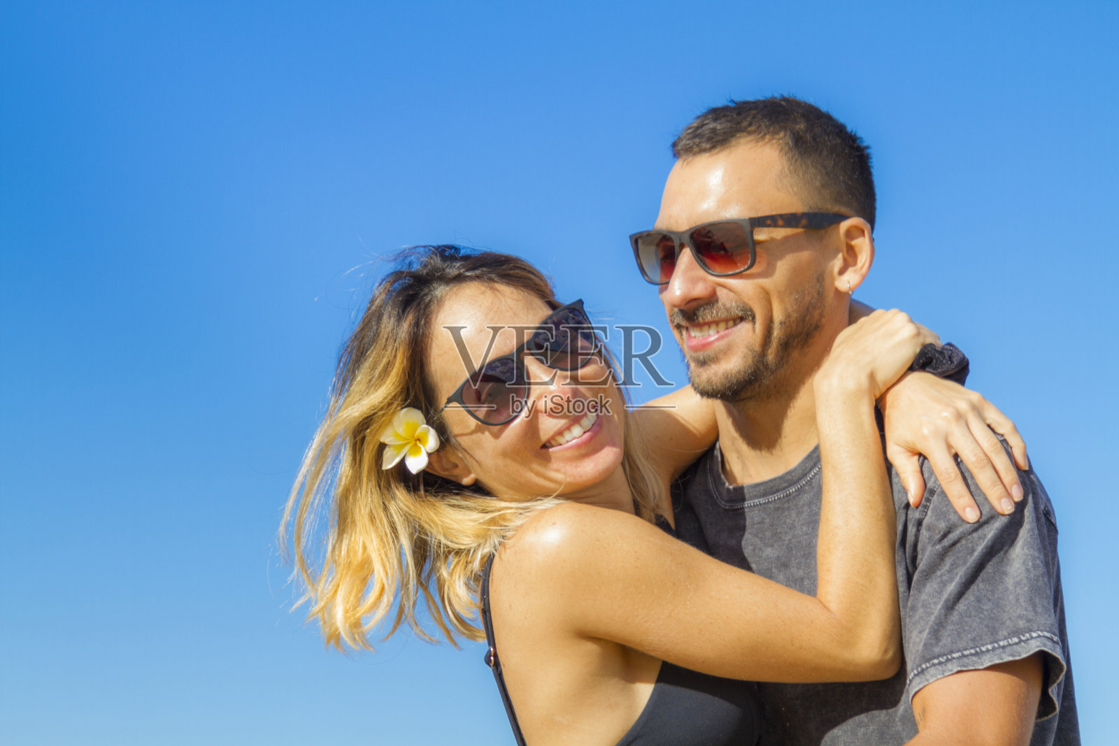 夫妇在爱照片摄影图片