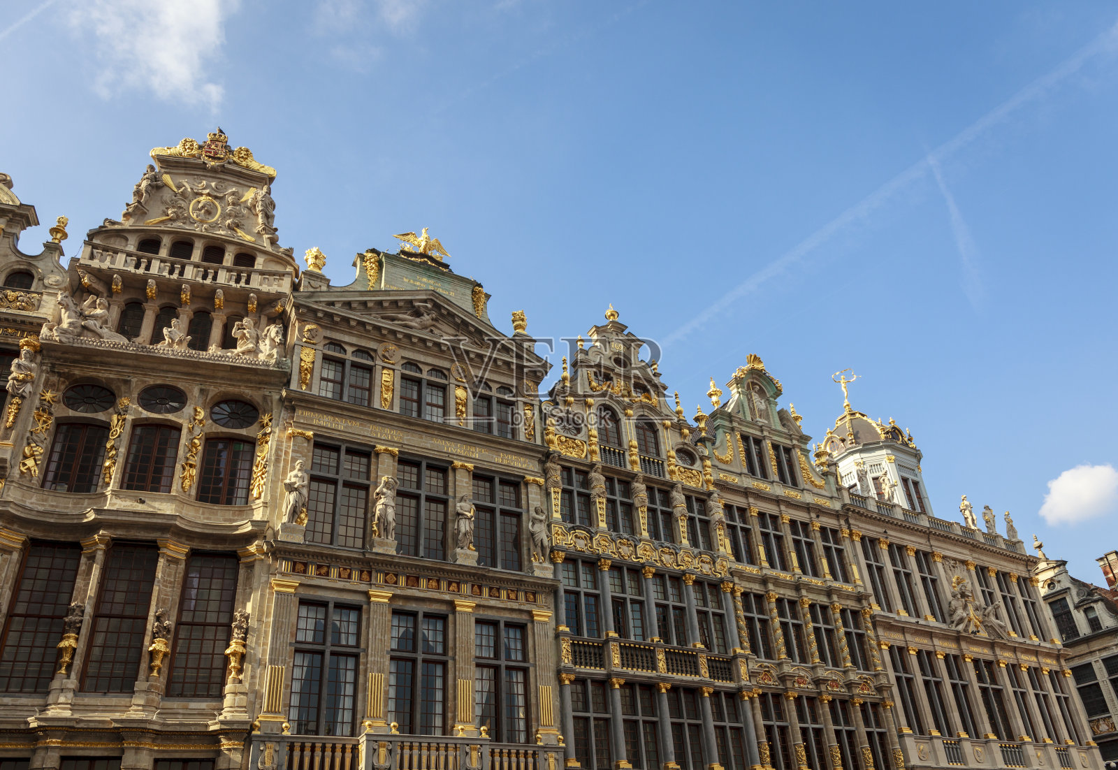 比利时布鲁塞尔大广场的传统市政厅照片摄影图片