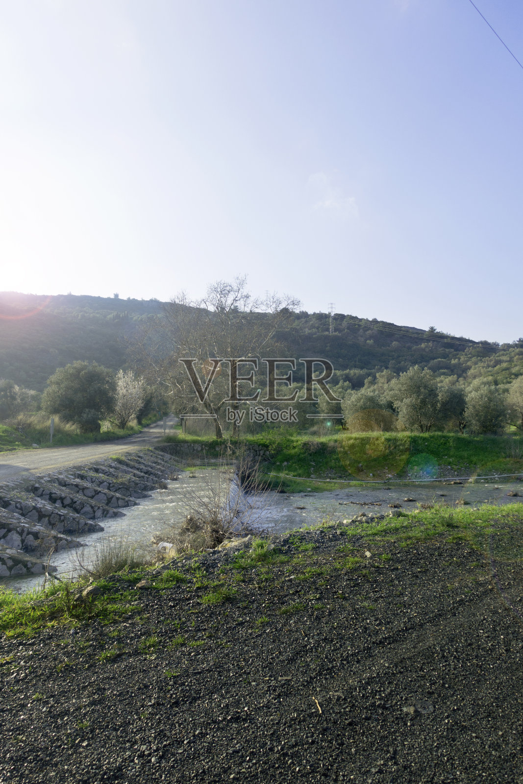 水流，大坝瀑布照片摄影图片