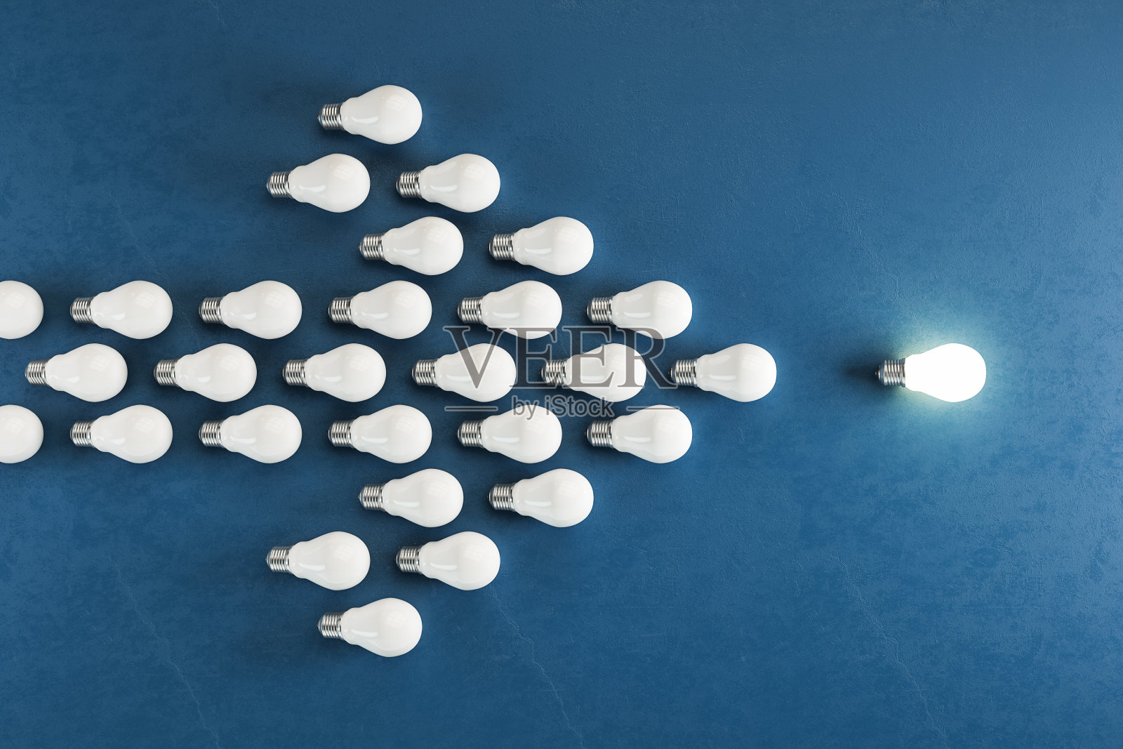 灯和许多灯呈箭形照片摄影图片