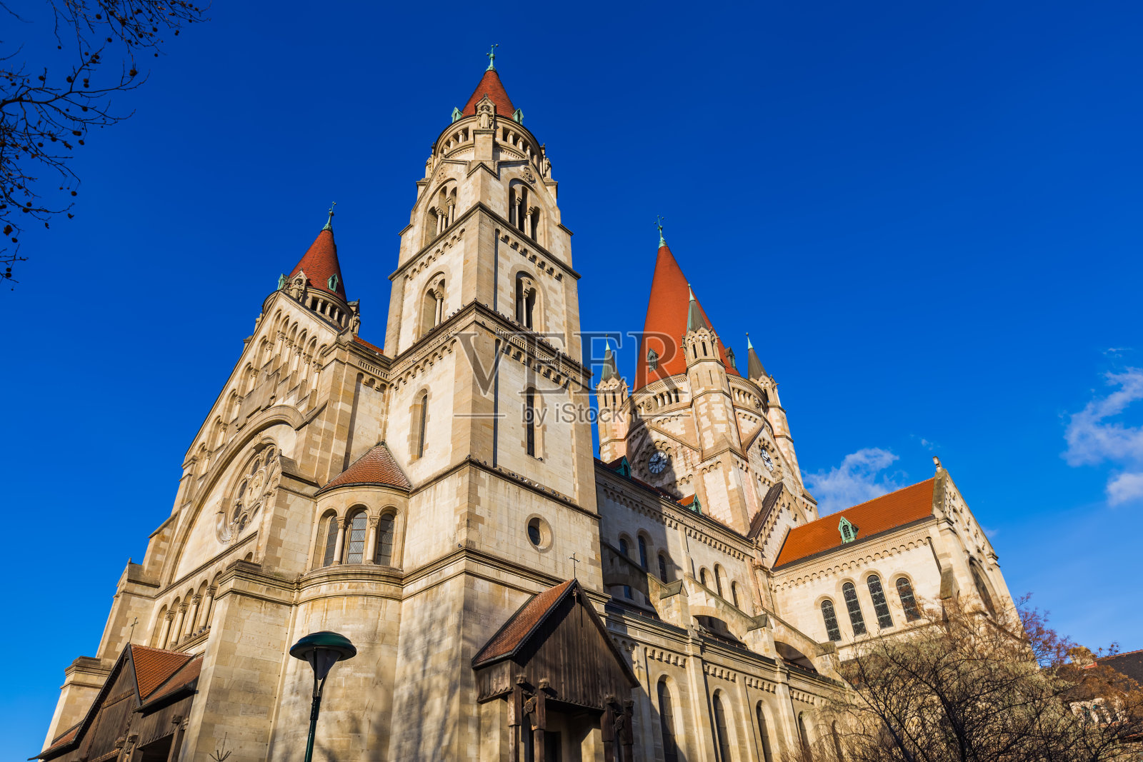 奥地利维也纳墨西哥广场的教堂照片摄影图片