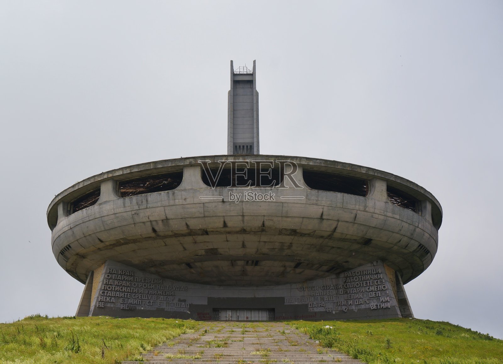 布兹卢扎纪念碑照片摄影图片