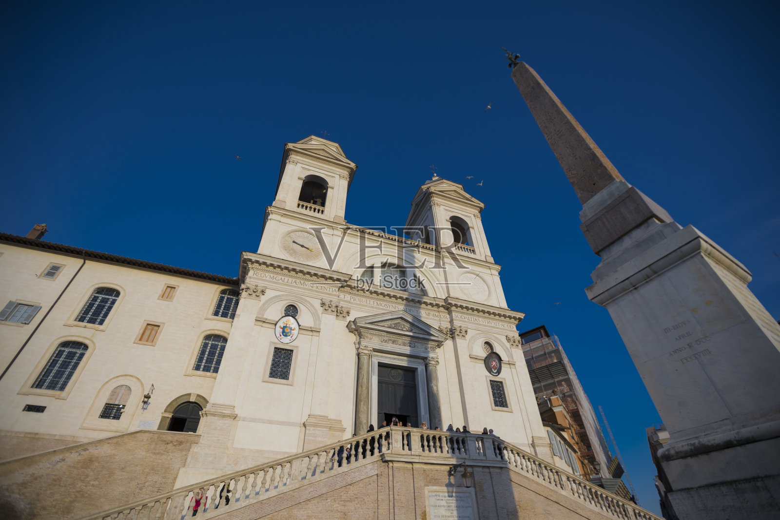 Trinita dei Monti 教堂在罗马照片摄影图片