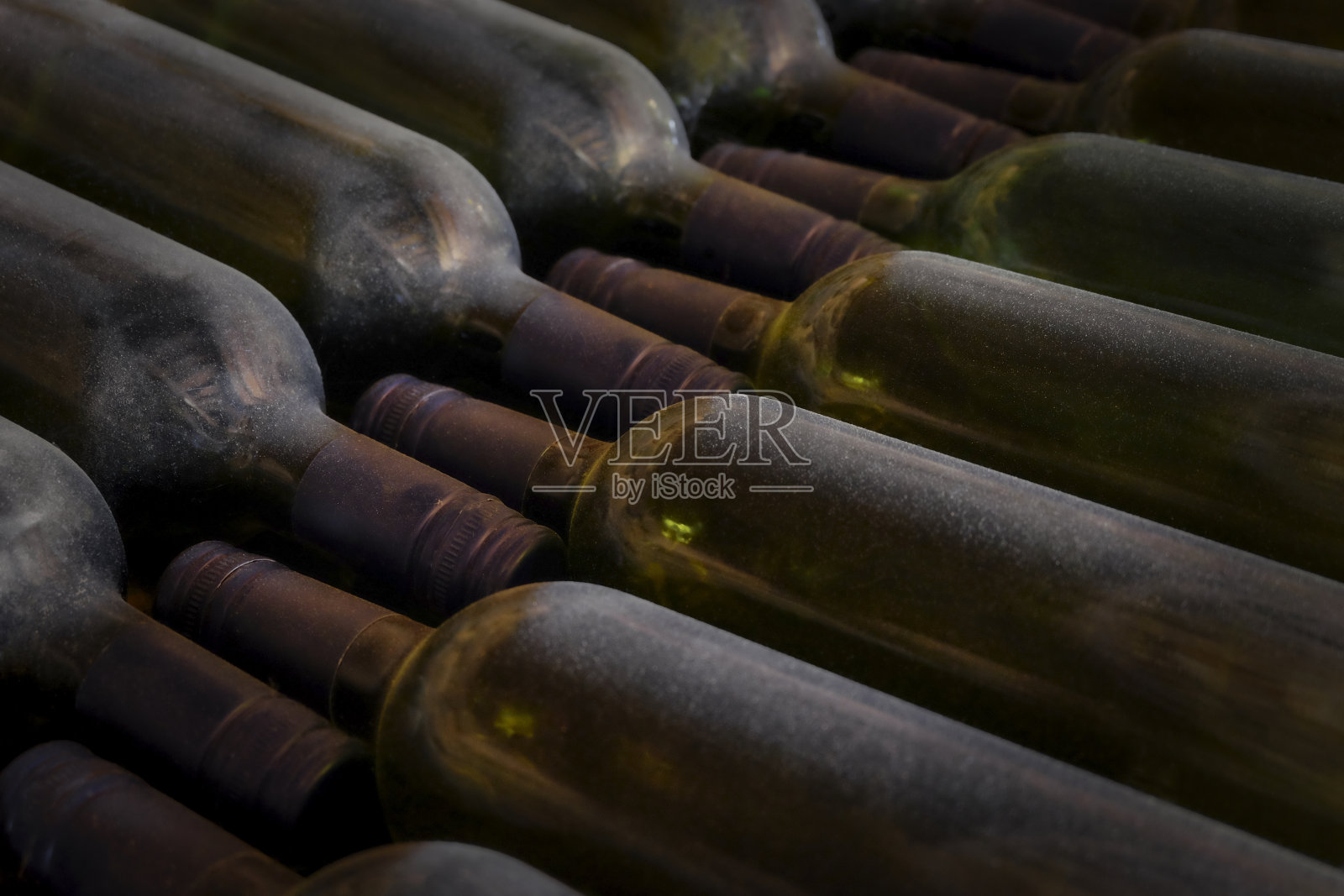 酒窖里的珍宝照片摄影图片